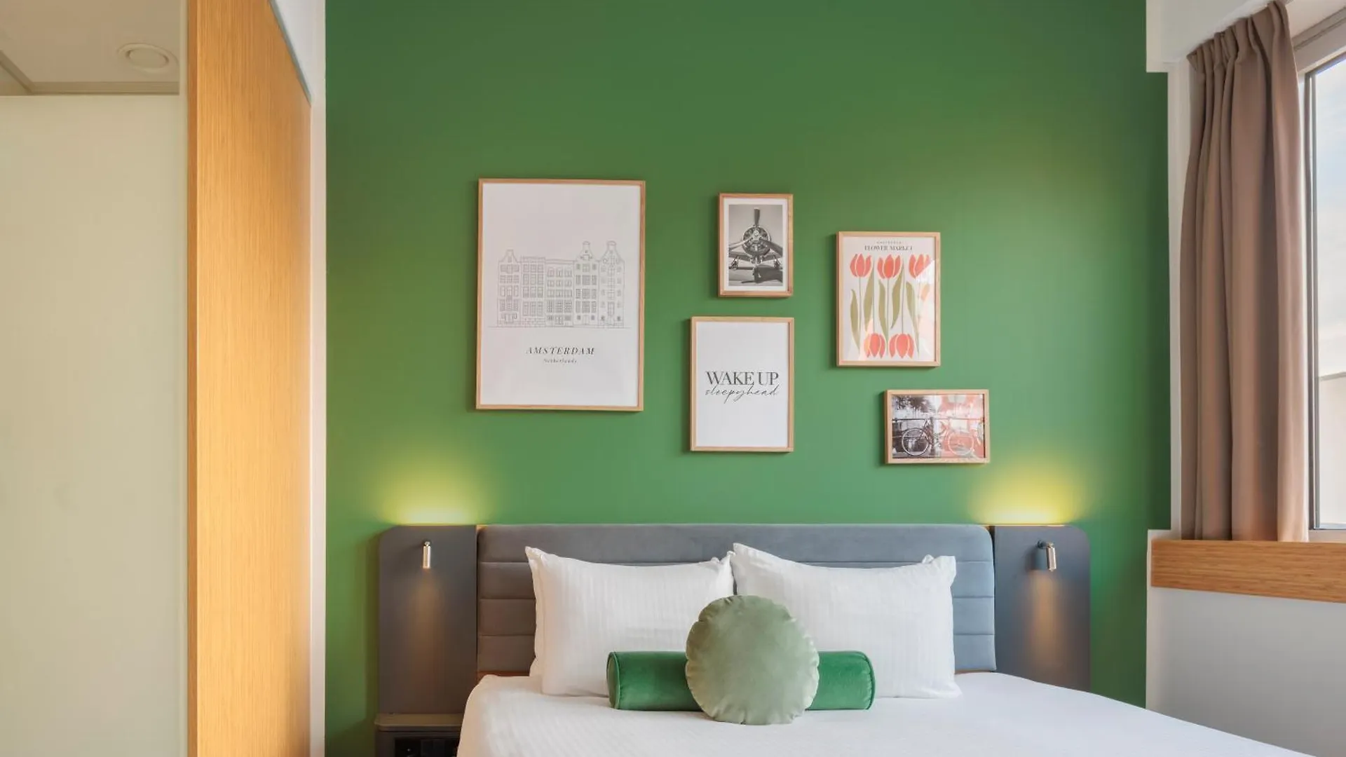 Maxhotel Amsterdam Airport Schiphol - Recently Renovated Hoofddorp 3*,  Hollanda